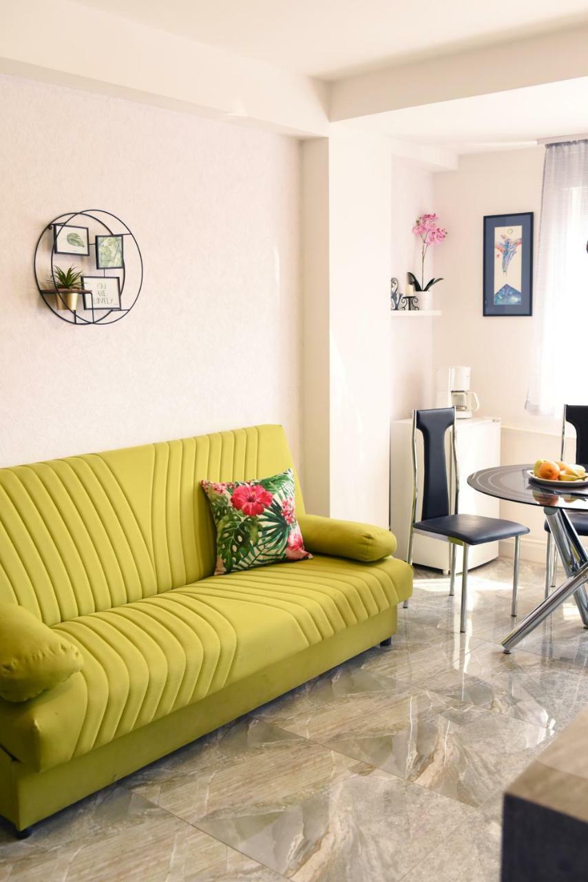 Apartament Golden Mirror *